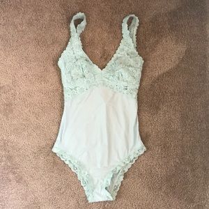 ✨ NEVER WORN Aerie bodysuit